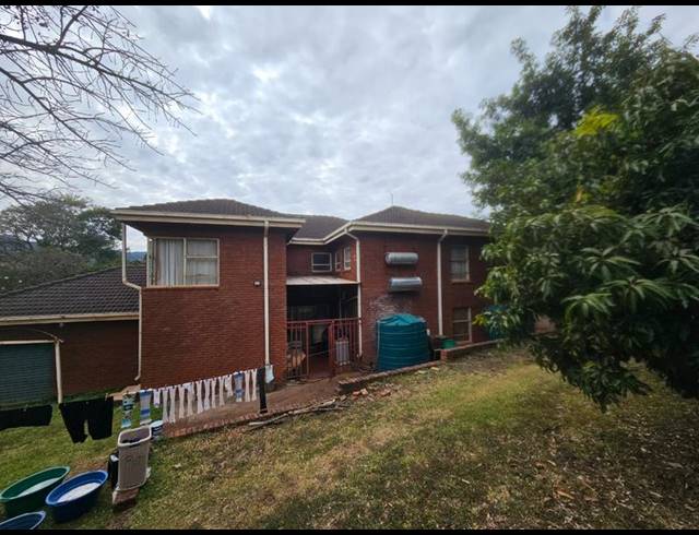 5 BEDROOM HOUSE FOR SALE IN LOUIS TRICHARDT